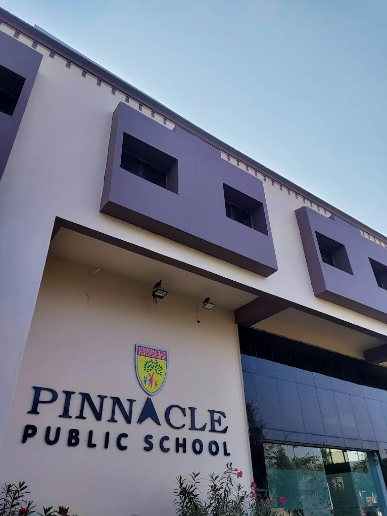 About Pinnacle Public School